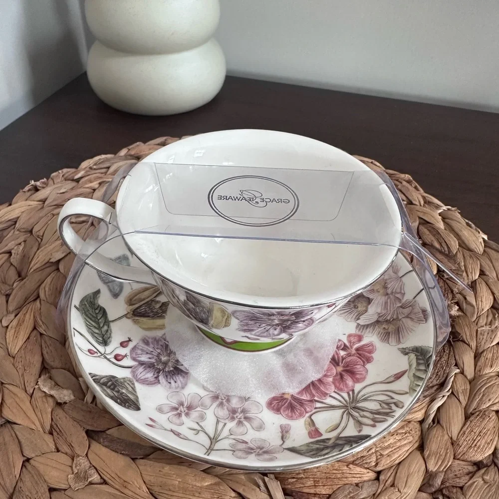 Grace teaware Fine Porcelain Floral Teacup and‎ Saucer Set NeW